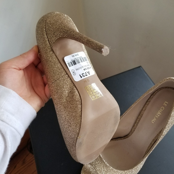 Le Chateau Heels - Worn once! - Picture 3 of 3